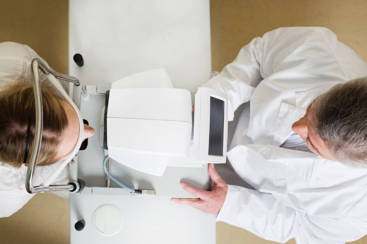 Tonometer medical exam